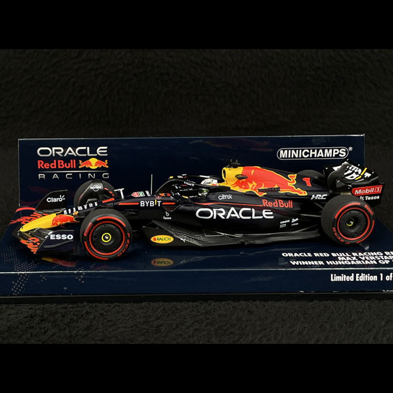 Max Verstappen Red Bull RB18 N 1 Vainqueur GP Hongrie 2022 F1 1 43