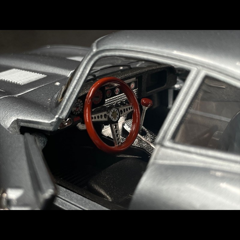 Voiture miniature échelle 1/24 - Jaguar XK 120 coupé 1948 - Bbura