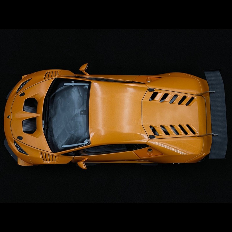 Lamborghini Huracan Super Trofeo 2015 Boreal Orange 1/18 Autoart 81558