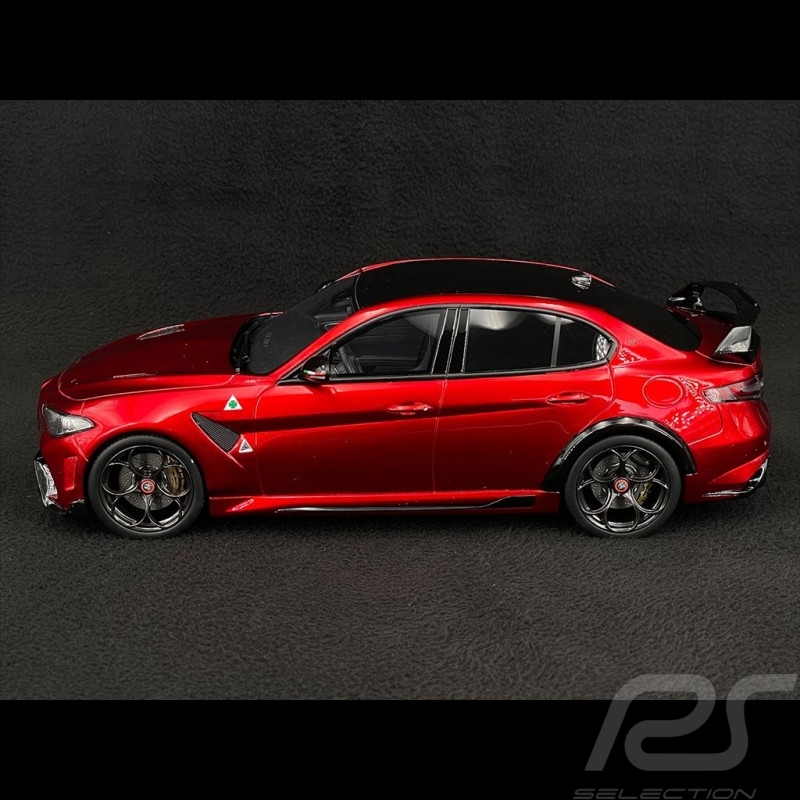 Alfa Romeo Giulia GTAM 2020 Alfa Rot 1/18 Ottomobile OT402