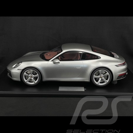 Porsche 911 Carrera 4S Type 992 2020 Argent GT Métallique 1/8 Minichamps 800661002