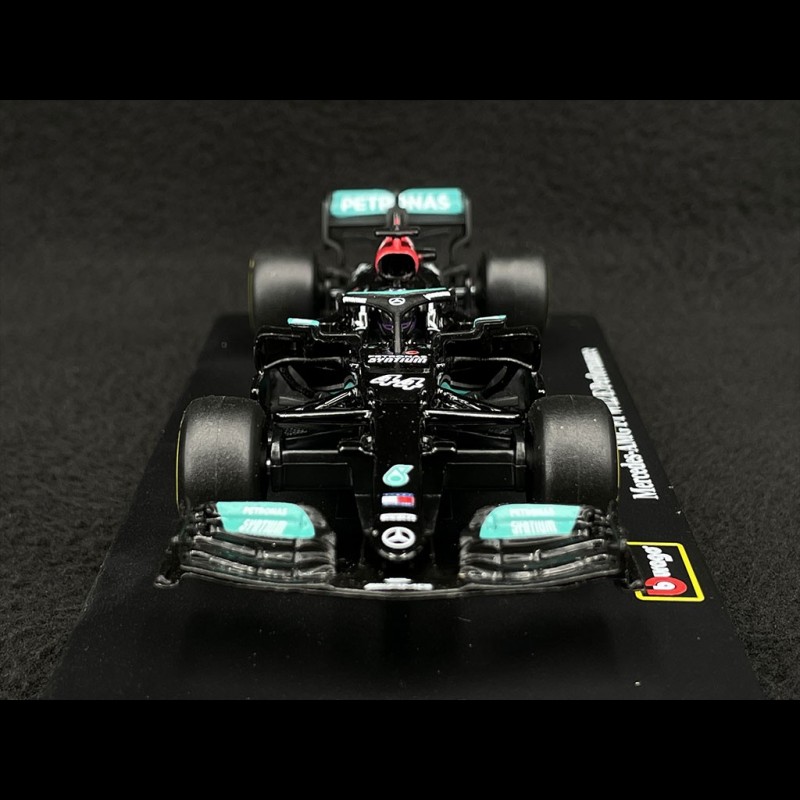 Lewis Hamilton Mercedes-AMG Petronas F1 W12 2021 n°44 with driver