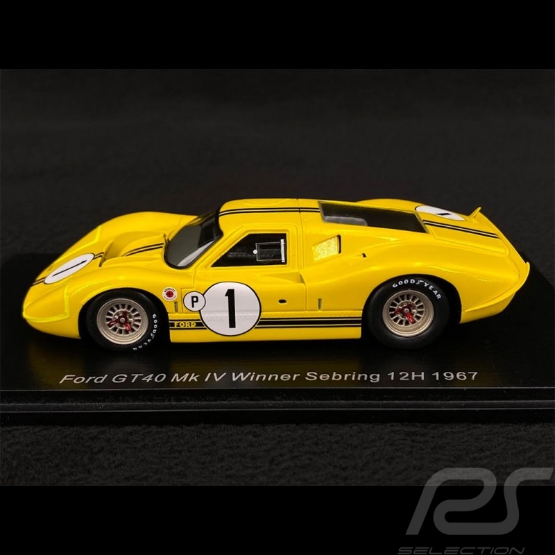 Ford GT40 Mk 4 n°1 Vainqueur 12h Sebring 1967 1/43 Spark 43SE67