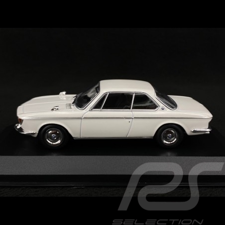 BMW 2000 CS Coupe 1967 Blanc Cassé 1/43 Minichamps 940025080