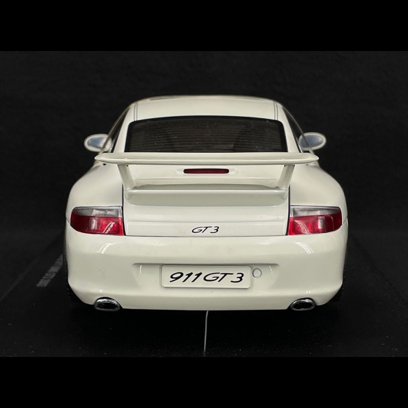Porsche 911 GT3 type 996 2003 Carrara White 1/18 AutoArt 77942