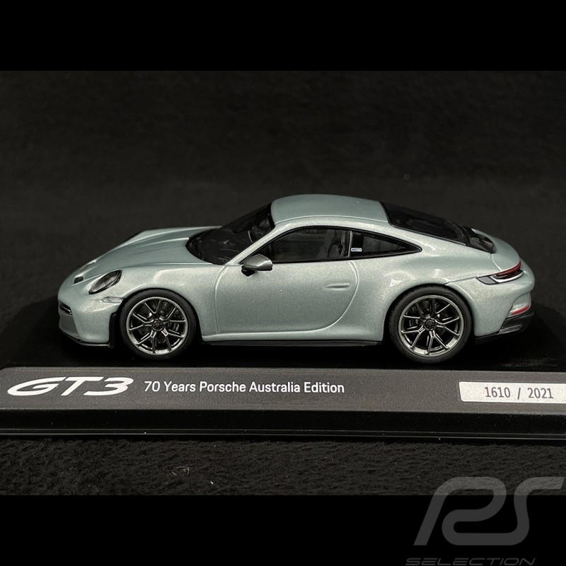【通販最新品】■ポルシェ特注■1/43 ポルシェ 911 (992) GT3 2021 レッド 世界限定2021個 シリアル入り ミニチャンプス製 ミニカー Porsche 乗用車