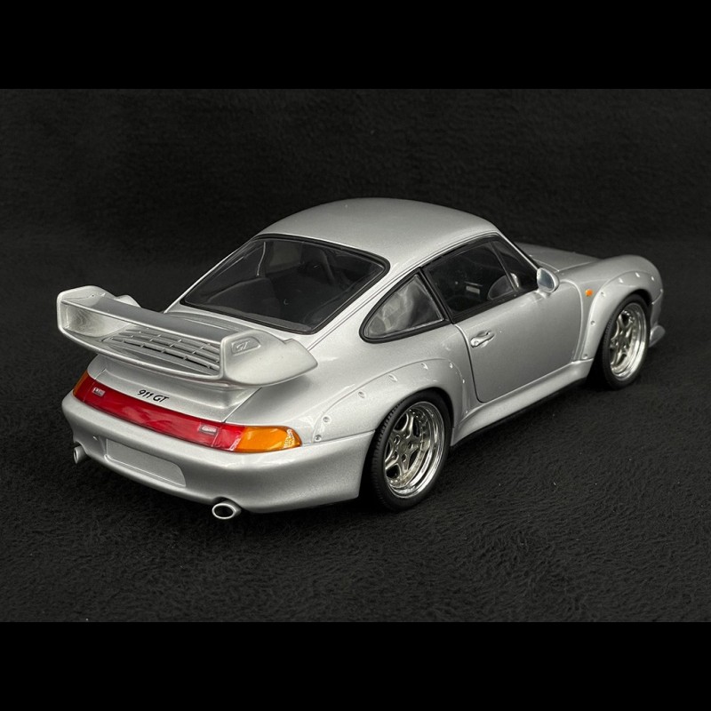 Porsche 911 GT2 Street Type 993 1997 Arctic Silver Metallic 1/18 UT Models  180065000