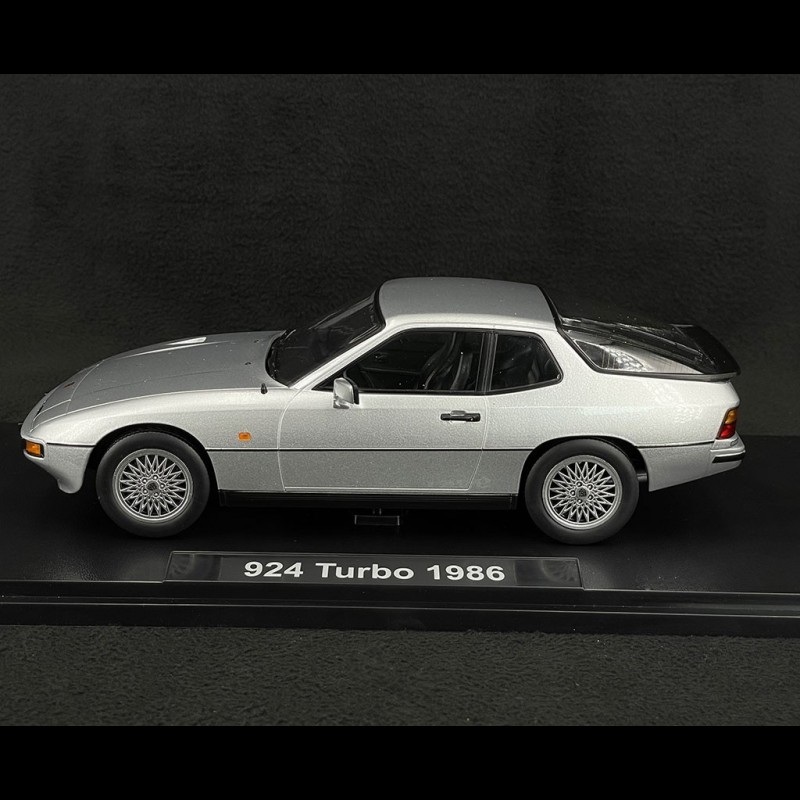 Porsche 924 Turbo Coupe 1986 Metallic Silver 1/18 KK-Scale KKDC180901