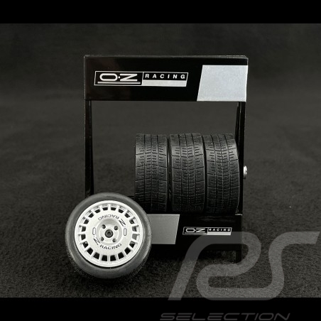 Set mit 4 OZ Racing Felgen und Reifen für Porsche Silber Metallic 1/18 Ixo Models 18SET006W