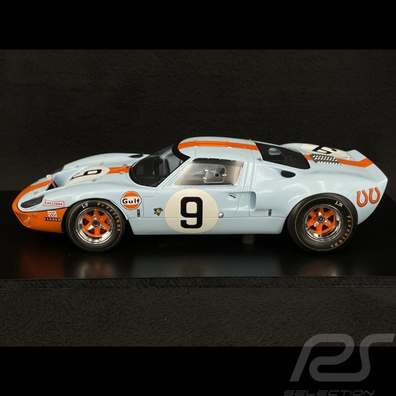 Ford GT40 Gulf n° 9 Vainqueur 24h Le Mans 1968 1/18 Spark 18LM68