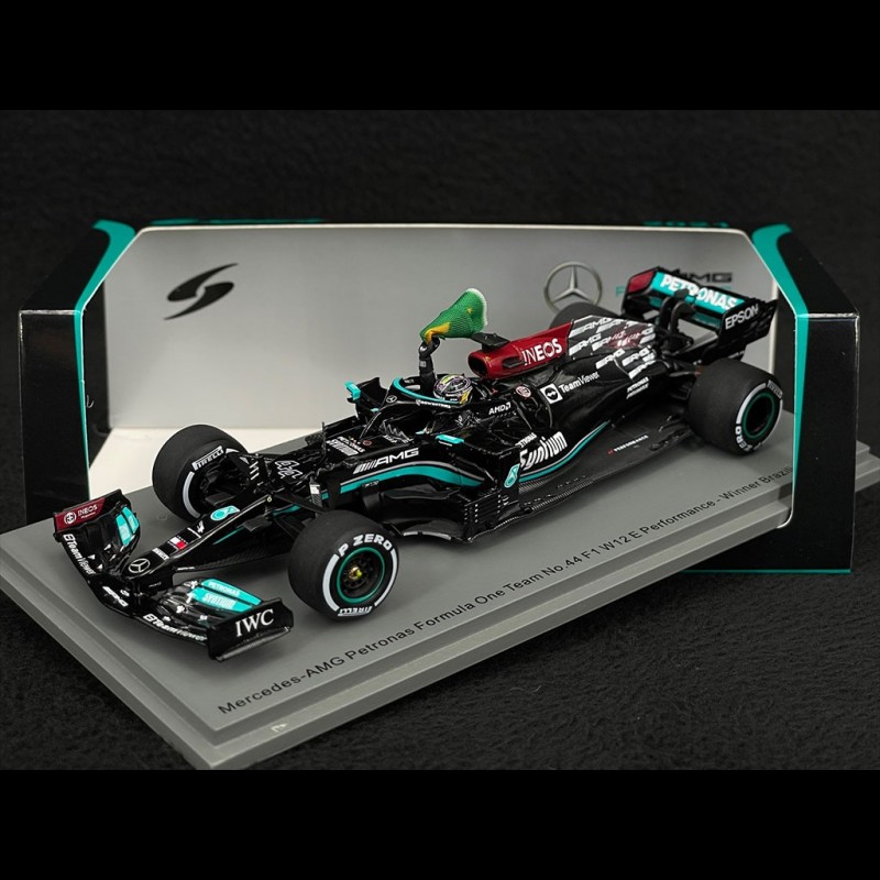 Lewis Hamilton Mercedes-AMG Petronas F1 W12 n° 44 Winner GP Brazil 
