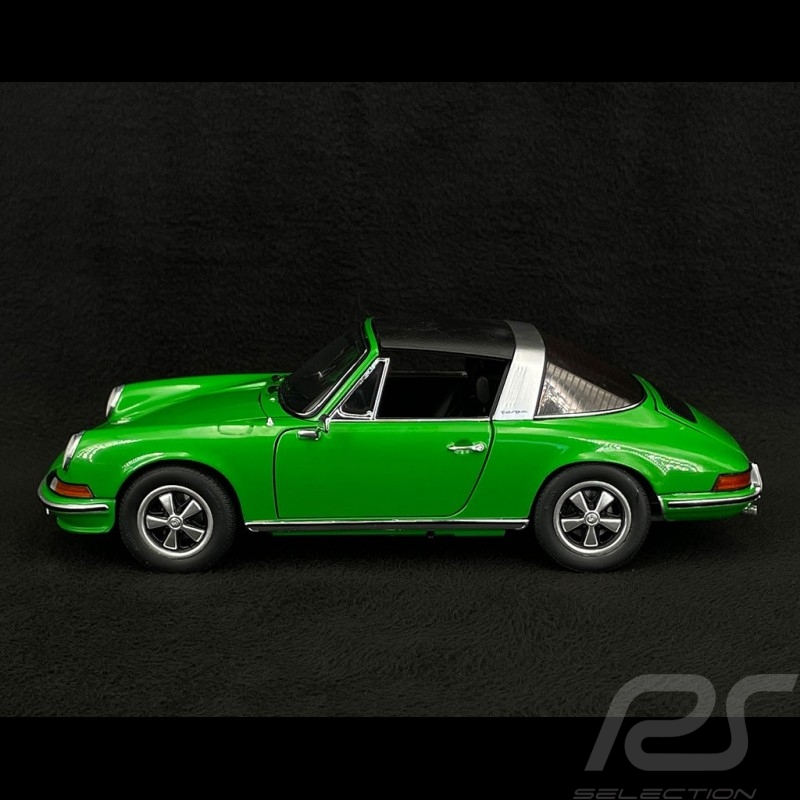 Porsche 911 2,4 S Targa 1973 Vipergrün 1/18 Schuco 450047100 Porsche 911 2,4 S Targa 1973 Vipergrün 1/18 Schuco 450047100