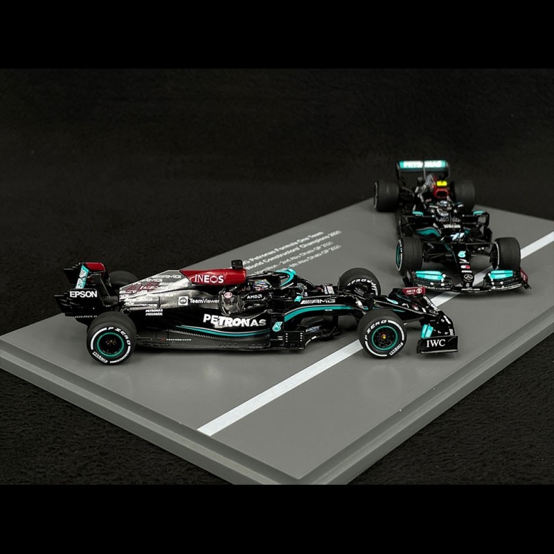 Spark 1/43 Mercedes AMG W12 E Performance – Hamilton N°44 – Russie – Prévente