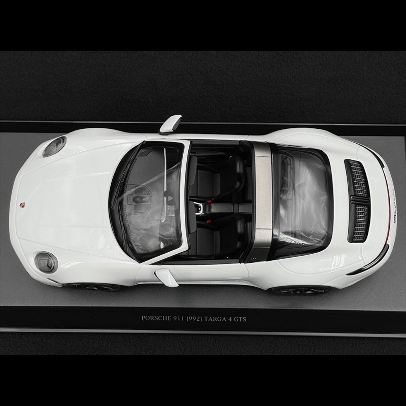 Miniature Minichamps 1/18 – Porsche 911 (992) Targa 4 GTS – Vert – 2021