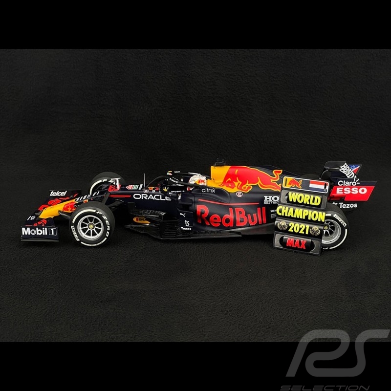 Max Verstappen Red Bull Racing Honda RB16B n° 33 Sieger GP Abu Dhabi 2021 & World Champion 2021 1/18 Minichamps 110212333