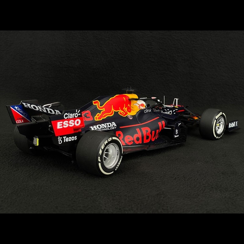 Max Verstappen Red Bull Racing Honda RB16B n° 33 Winner GP Abu Dhabi 2021 &  World Champion 2021 1/18 Minichamps 110212333