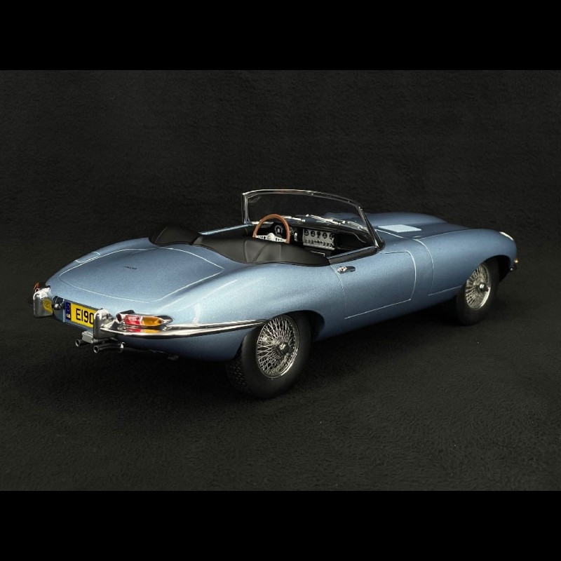 Jaguar E-type Cabriolet 1964 Blau metallic Opalescent 1/12 Norev