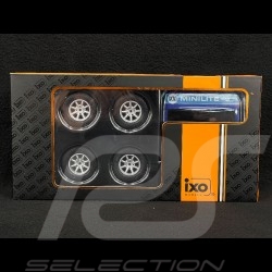 Set von 4 Räder Felgen Minilite für Porsche BMW Mercedes Ford Tuning Silber 1/18 Ixo Models 18SET010W