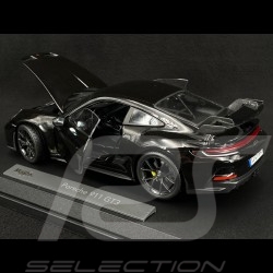 Porsche 911 GT3 type 992 2022 Jet Black metallic 1/18 Maisto 36458BK
