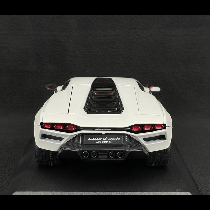 Voiture Lamborghini Countach LPI-800 blanche 1/18 - La Grande Récré
