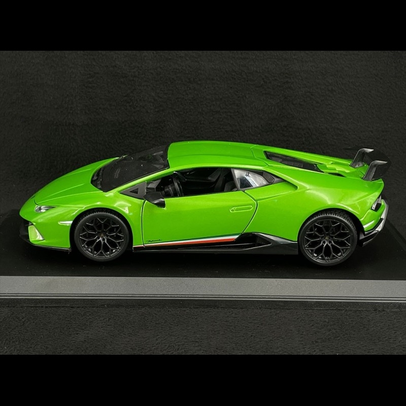 Lamborghini Huracan Performante 2017 Green metallic 1/18 Maisto 31391G