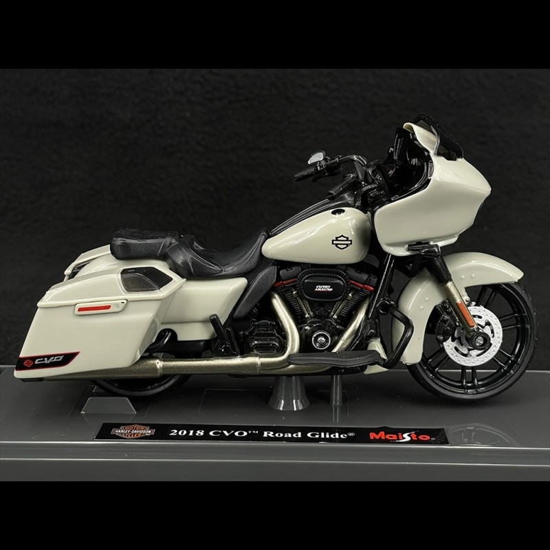 Moto Harley Davidson CVO Road Glide 2018 Pearl Grey 1/18 Maisto 39360