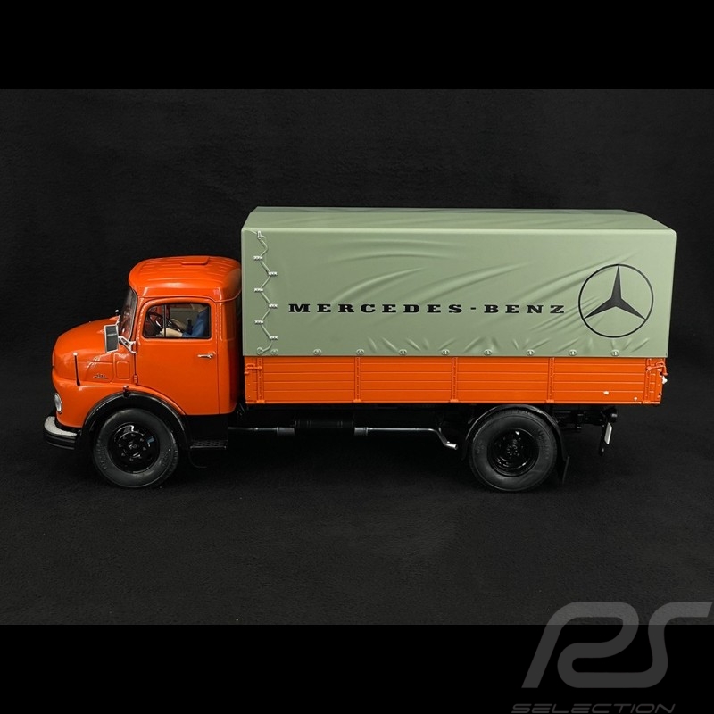 Truck Mercedes-Benz L911 Red 1/18 Schuco 450044700