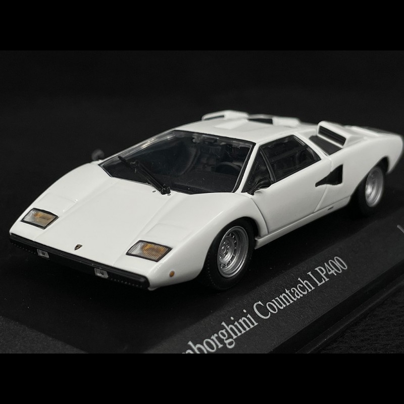 Welly Modellauto Lamborghini Countach LP 500 S – 1/34 Maßstab, Weiß, Metall, Türen öffnen Sich