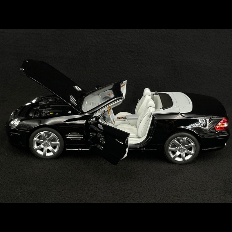 Mercedes-Benz SL 500 2003 Black 1/18 Norev 183840