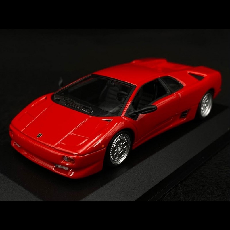The 1/43 Lamborghini Diablo VT 6.0 from Ixo, a review by