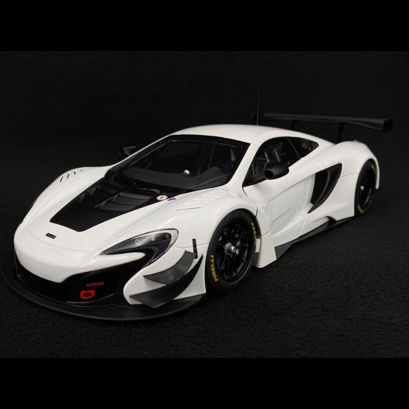 McLaren 650S GT3 2017 Weiß 1/18 Autoart 81640