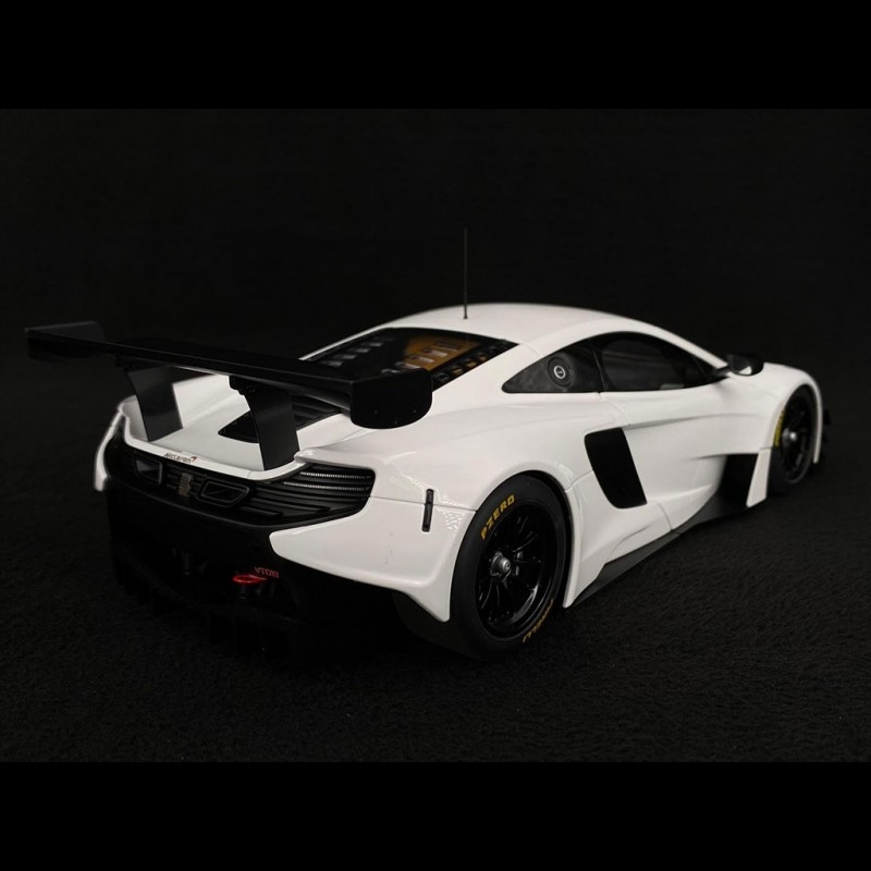 McLaren 650S GT3 2017 White 1/18 Autoart 81640