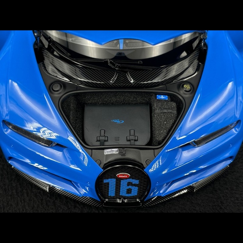 Bugatti Chiron Sport 2019 French Blue Carbon 1/18 Autoart 70997