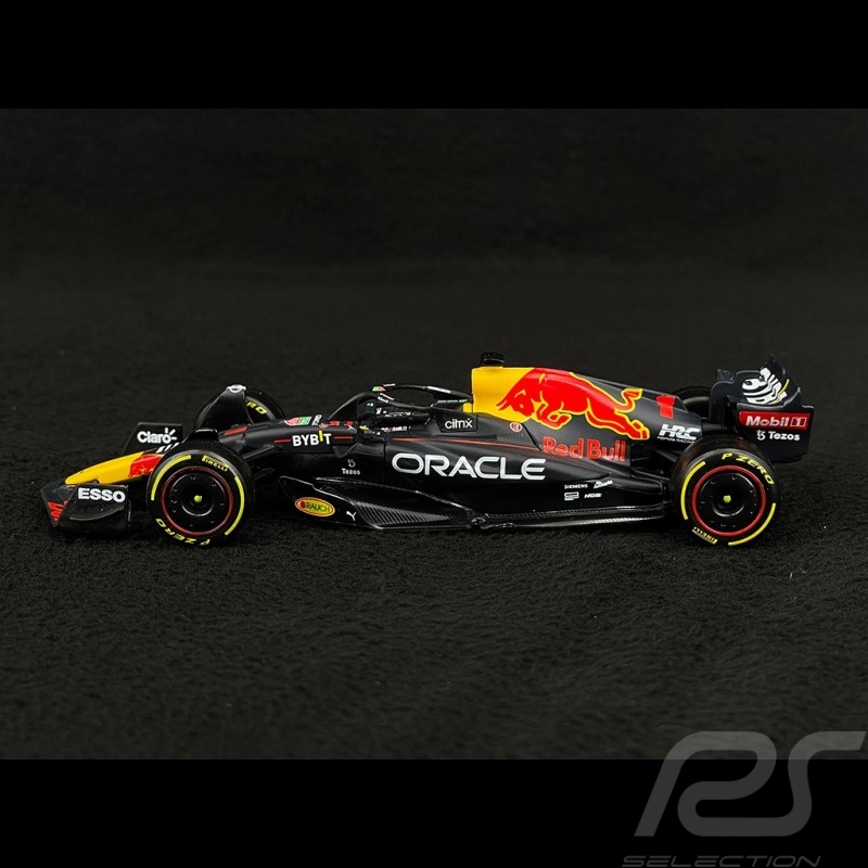 Max Verstappen Red Bull Racing RB18 n°33 Vainqueur Championnat du Monde 2022 1/43 Bburago 38061V