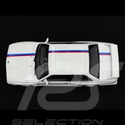 BMW M3 1988 Weiß 1/24 Bburago 21100W