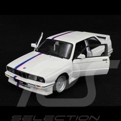 BMW M3 1988 Weiß 1/24 Bburago 21100W