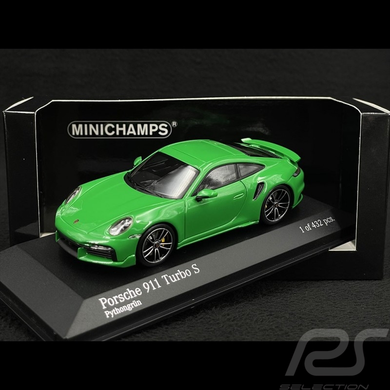 Porsche 911 Turbo S Coupe Sport Design Type 992 2021 Pythongrün 1/43 Minichamps 410060071 Porsche 911 Turbo S Coupe Sport Design Type 992 2021 Pythongrün 1/43 Minichamps 410060071