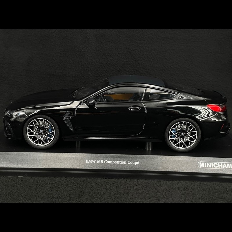 BMW M8 Coupe 2020 Schwarz 1/18 Minichamps 110029021