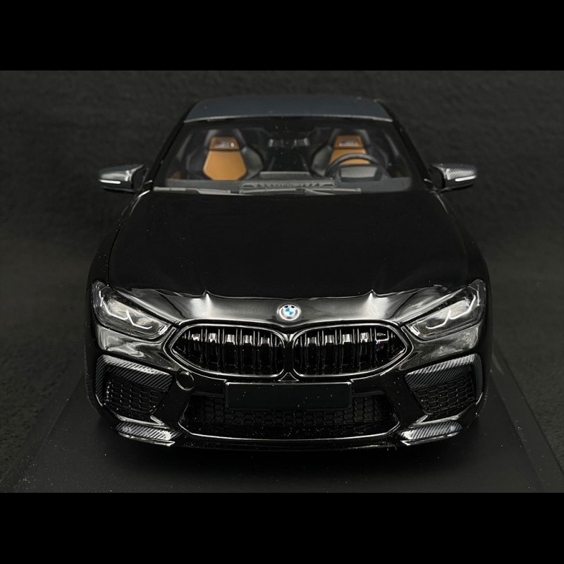 BMW M8 Coupe 2020 Schwarz 1/18 Minichamps 110029021