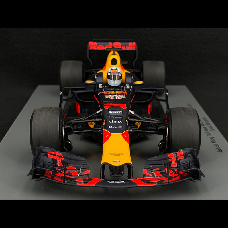 Daniel Ricciardo Red Bull Racing RB13 n° 3 Winner GP Azerbaijan 2017 F1  1/18 Spark 18S310