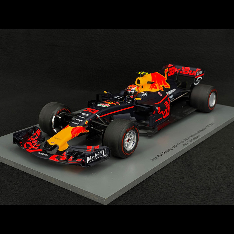 Max Verstappen Red Bull Racing RB13 n° 33 Winner GP Malaysia 2017 F1 1/18  Spark 18S311