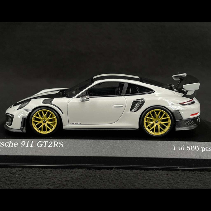 Porsche 911 GT2 RS Type 991 Weissach Package 2018 Chalk Grey 1/43  Minichamps 413067288