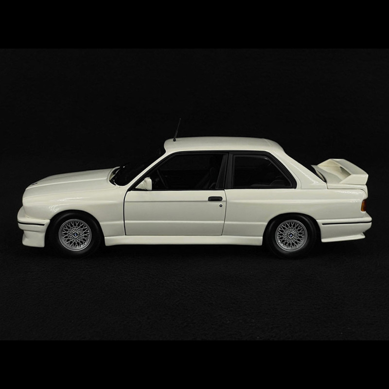 BMW M3 E30 1987 White 1/18 Minichamps 180020307