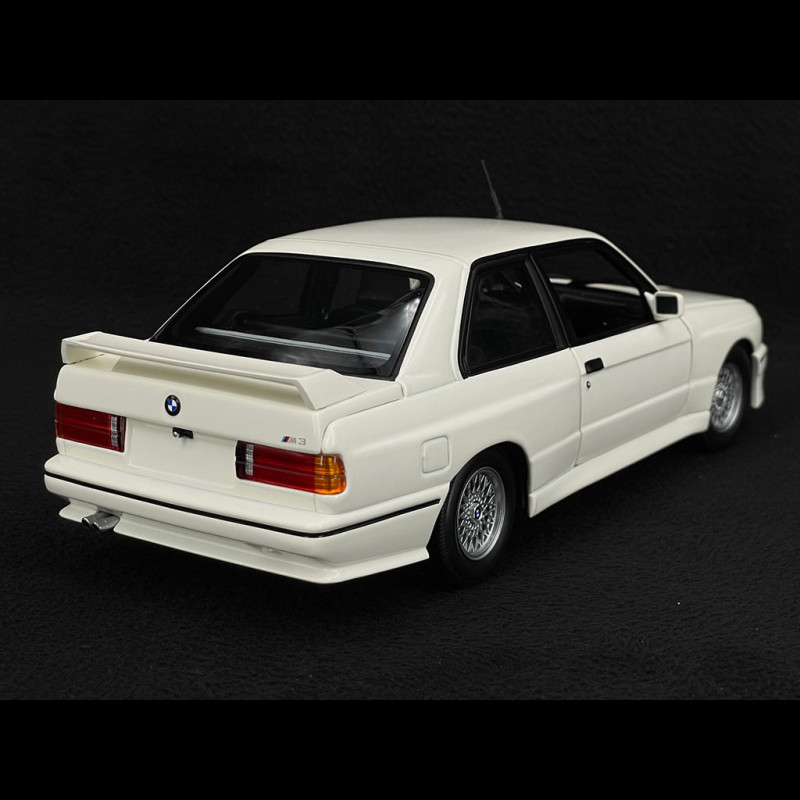 Minichamps BMW M3 E30 1987 Diecast Araba Modeli Koleksiyonu 1/18 -Çin Ölçek Mode