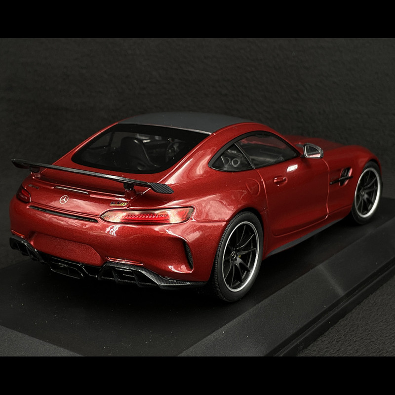 Minichamps Mercedes Benz AMG GTR Blanc Métallique 2021 1/18 155036028