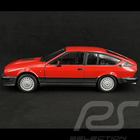 Alfa Romeo GTV6 1984 Red 1/18 Solido S1802301