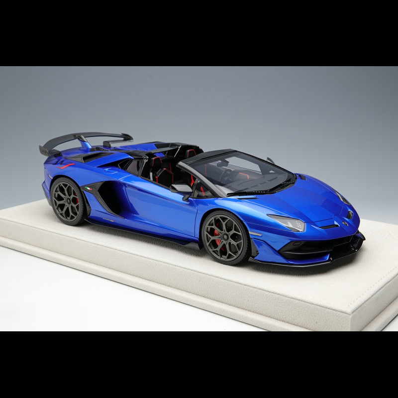 Miniature JUC Lamborghini Aventador LB Performance – Bleue, édition Limitée 9/10 (1/18)