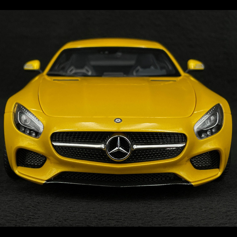 Mercedes-AMG GT S 2015 Yellow 1/18 AutoArt 76314