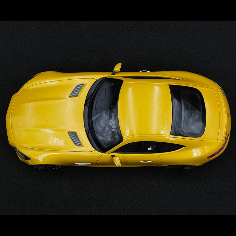 Mercedes-AMG GT S 2015 Yellow 1/18 AutoArt 76314