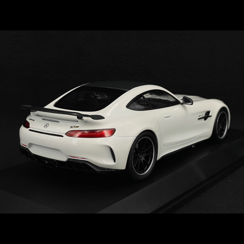 Mercedes-AMG GT R 2021 White Metallic 1/18 Minichamps 155036028